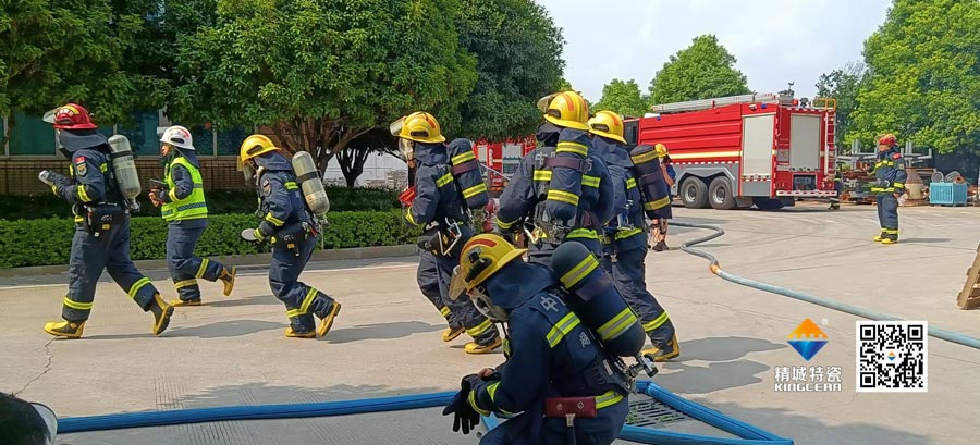 尊龙凯时起劲配合消防联合演练，共筑清静生产防地