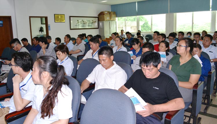 湖南尊龙凯时特种陶瓷劳务有限公司|尊龙凯时劳务公司